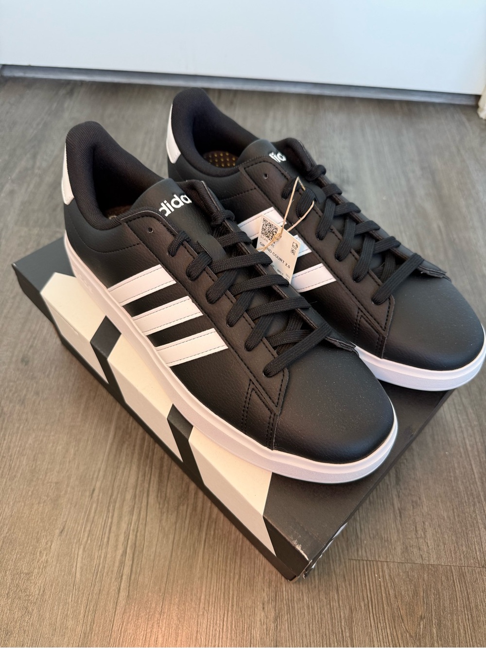 NWT Men’s Adidas Grand Court 2.0 Sneakers Size 11 Black & White Shoes Brand New! - Picture 5 of 12